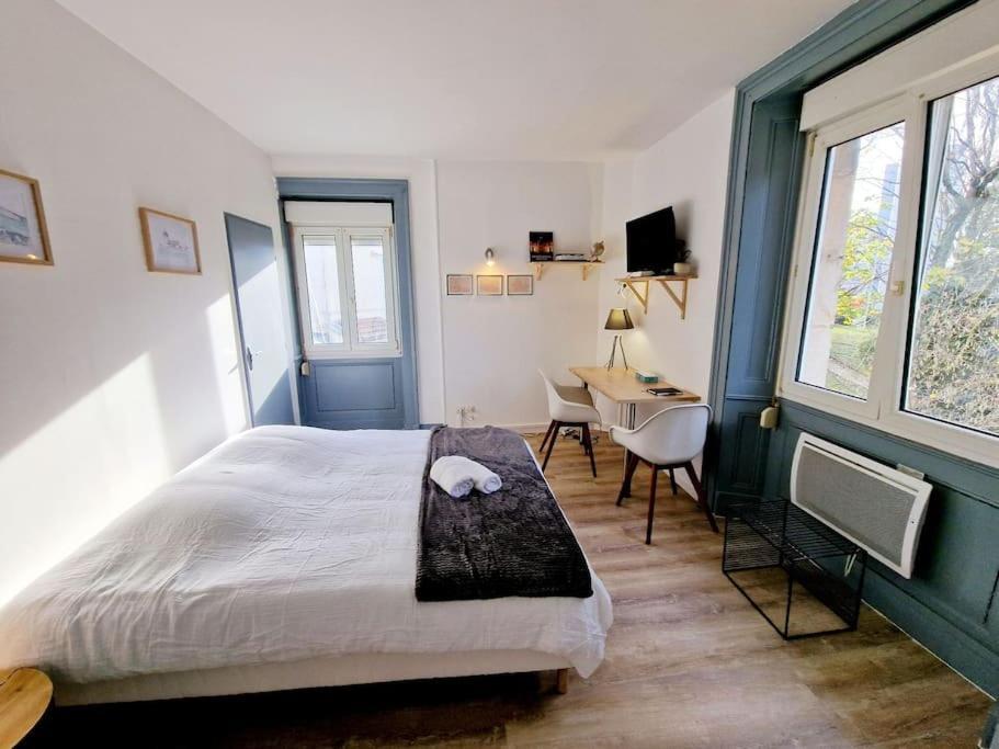 "Le Bisontin", Studio Cosy Au Calme, Proche De La Gare Безансон Экстерьер фото